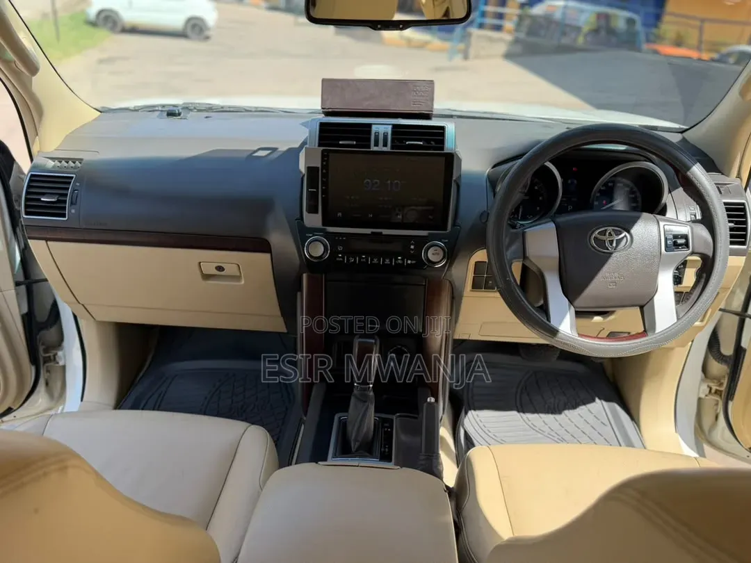 Toyota Land Cruiser Prado 2016 White