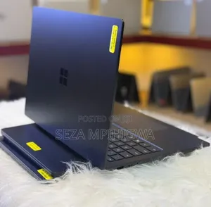 New Laptop Microsoft 16GB Intel Core i7 SSD 256GB