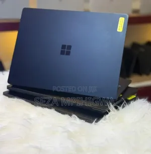 New Laptop Microsoft 16GB Intel Core i7 SSD 256GB