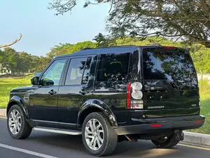 Land Rover Discovery 2015 Black
