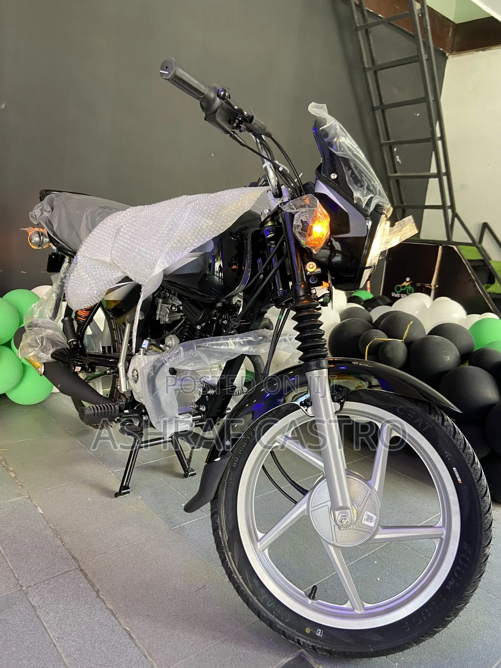 New Bajaj Boxer 125 2025 Black
