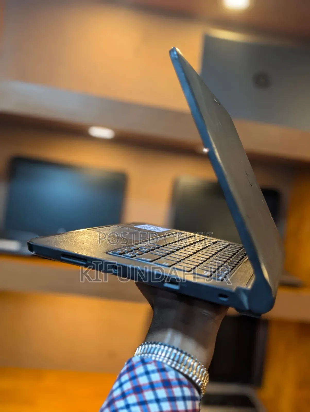 New Laptop Dell Latitude 3340 8GB Intel Core i3 HDD 500GB
