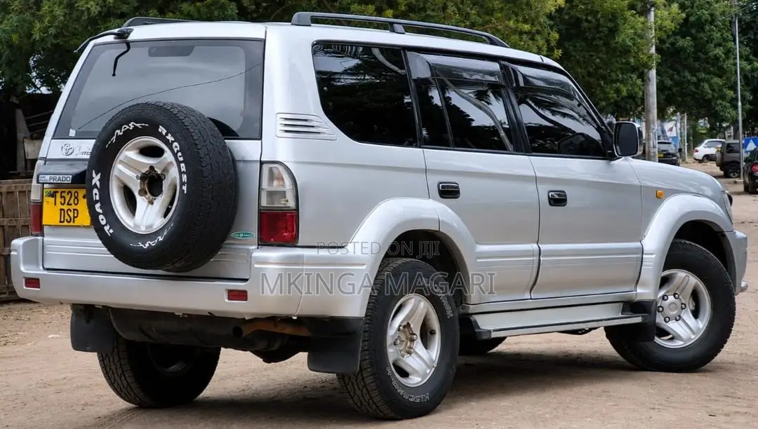 Toyota Land Cruiser Prado 2000 Silver
