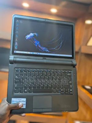 New Laptop Dell Latitude 3340 8GB Intel Core i3 HDD 500GB