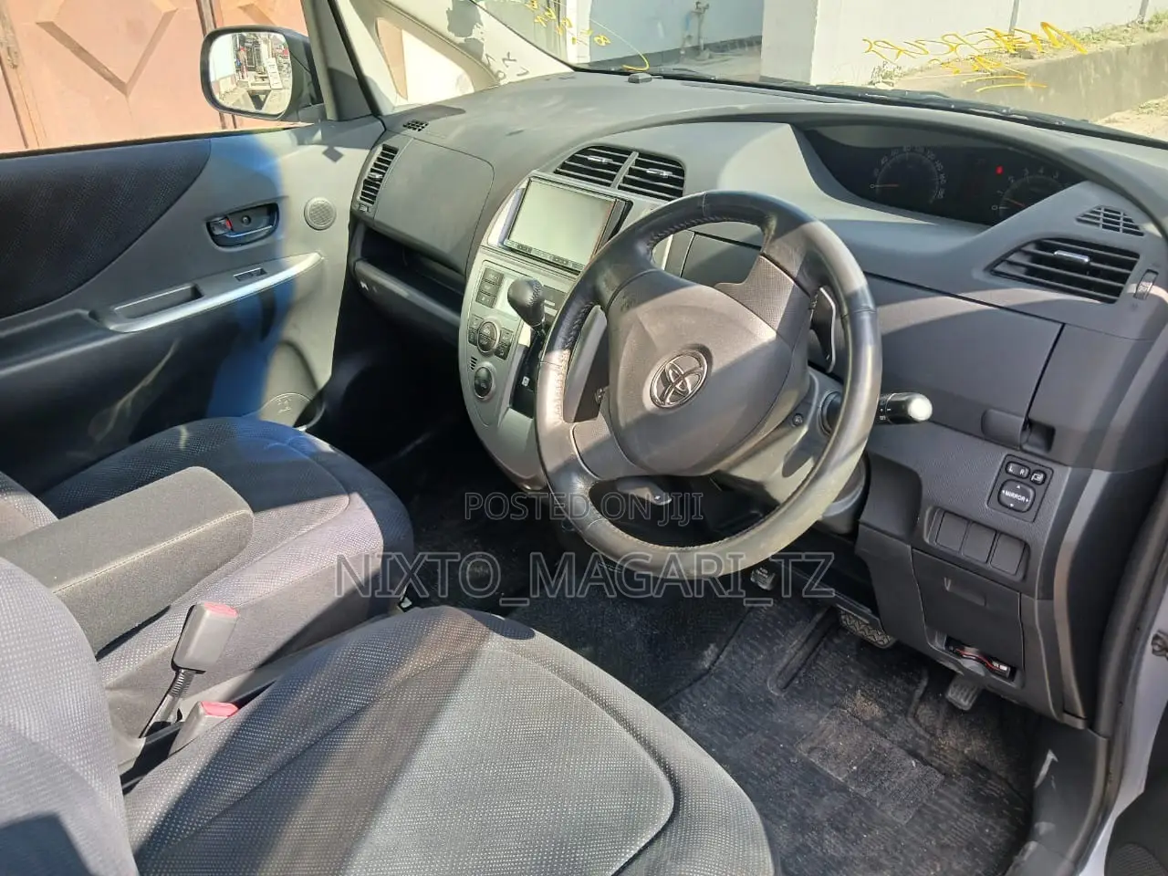 Toyota Ractis 2007 Blue