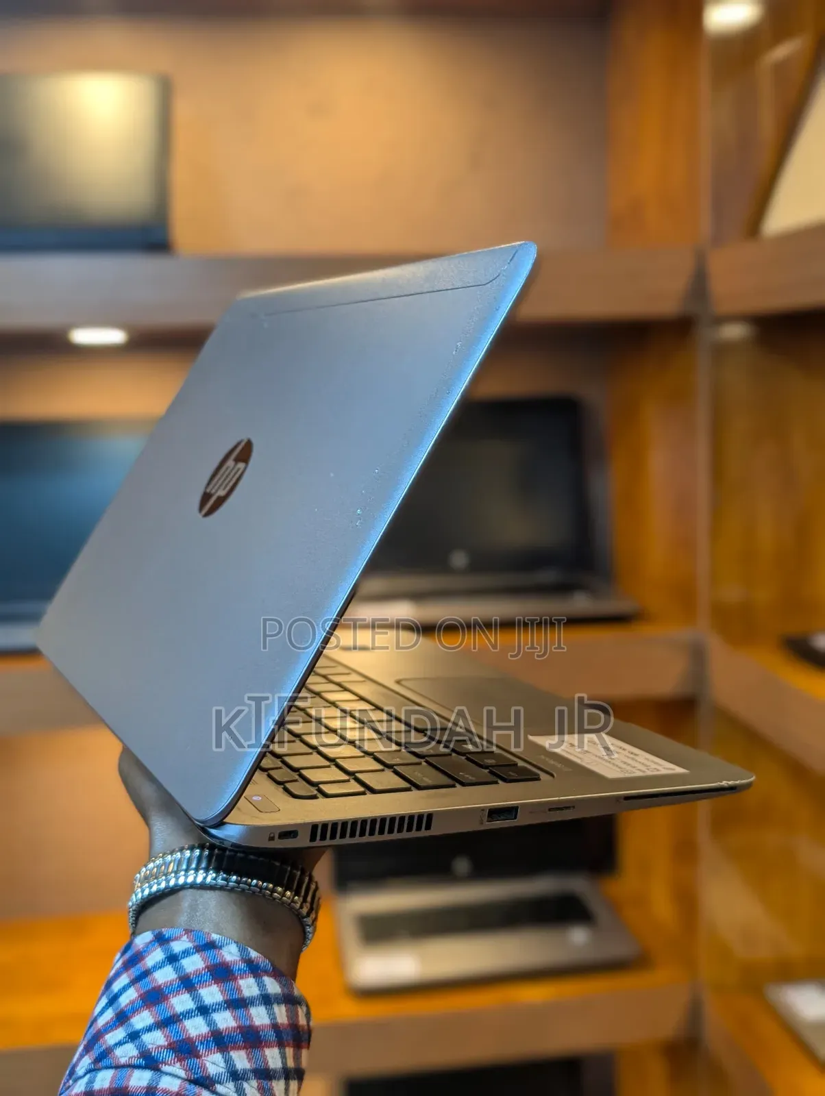 New Laptop HP EliteBook Folio 1040 G2 4GB Intel Core i5 SSD 128GB