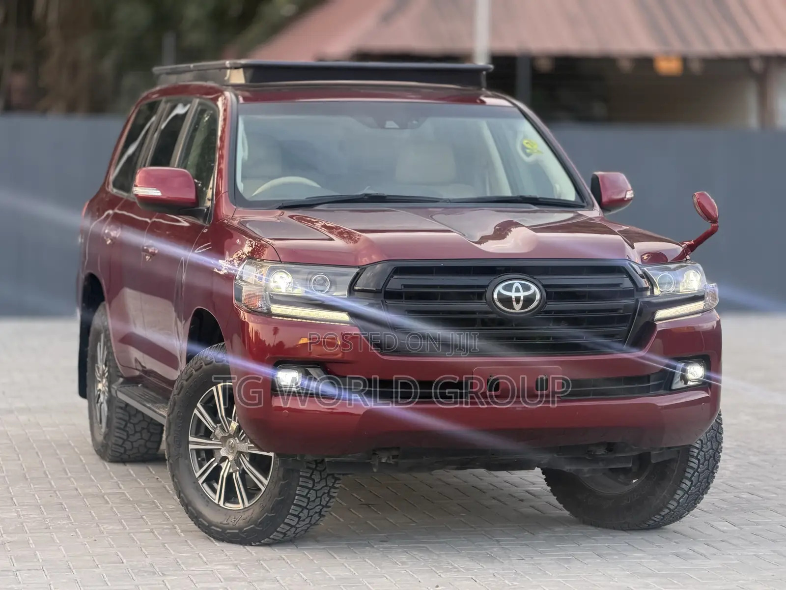 Toyota Land Cruiser 4.6 V8 AX 2017 Maroon