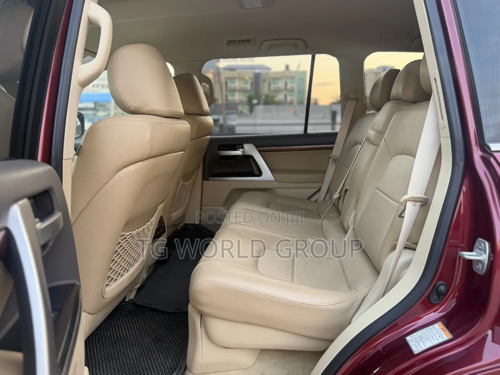 Toyota Land Cruiser 4.6 V8 AX 2017 Maroon