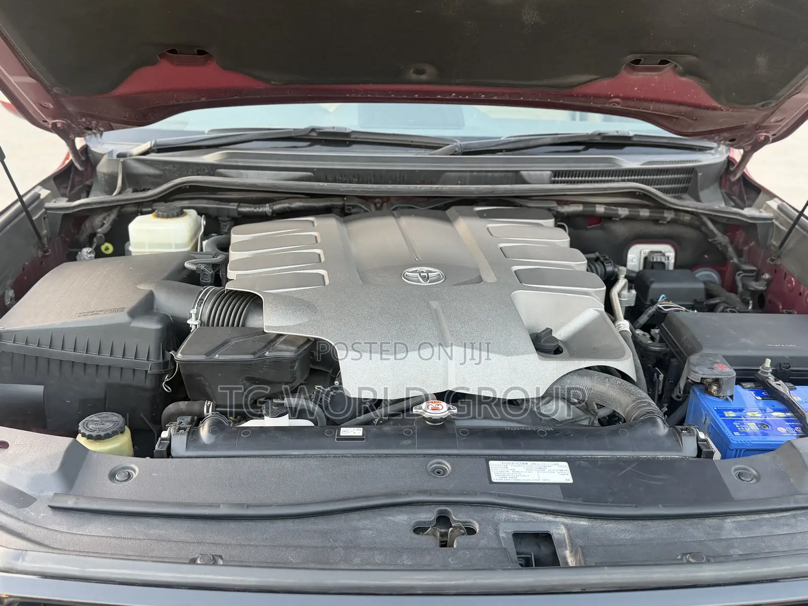 Toyota Land Cruiser 4.6 V8 AX 2017 Maroon