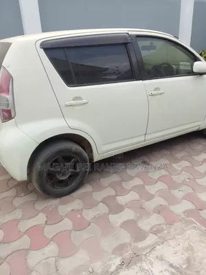 Toyota Passo 2004 White