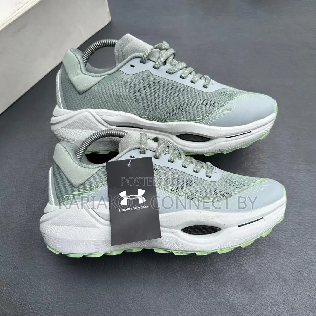 Nike Air Zoom Vomero Lightweight Running Sneakers 🔥👟