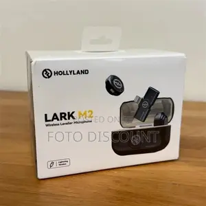 Hollyland Lark M2 Wireless Lavalier Microphone iPhone