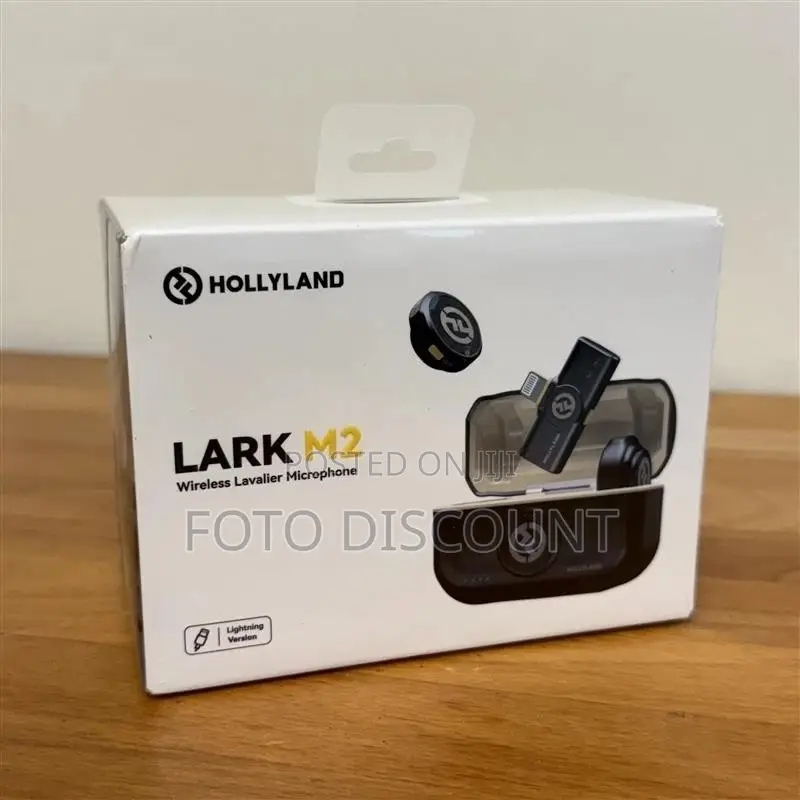 Hollyland Lark M2 Wireless Lavalier Microphone iPhone