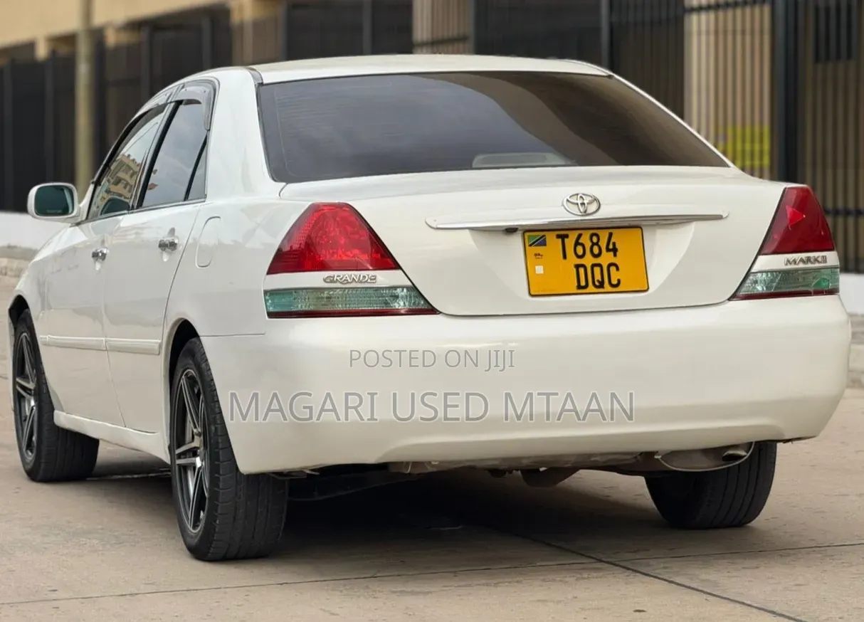 Toyota Mark II 2004 Pearl