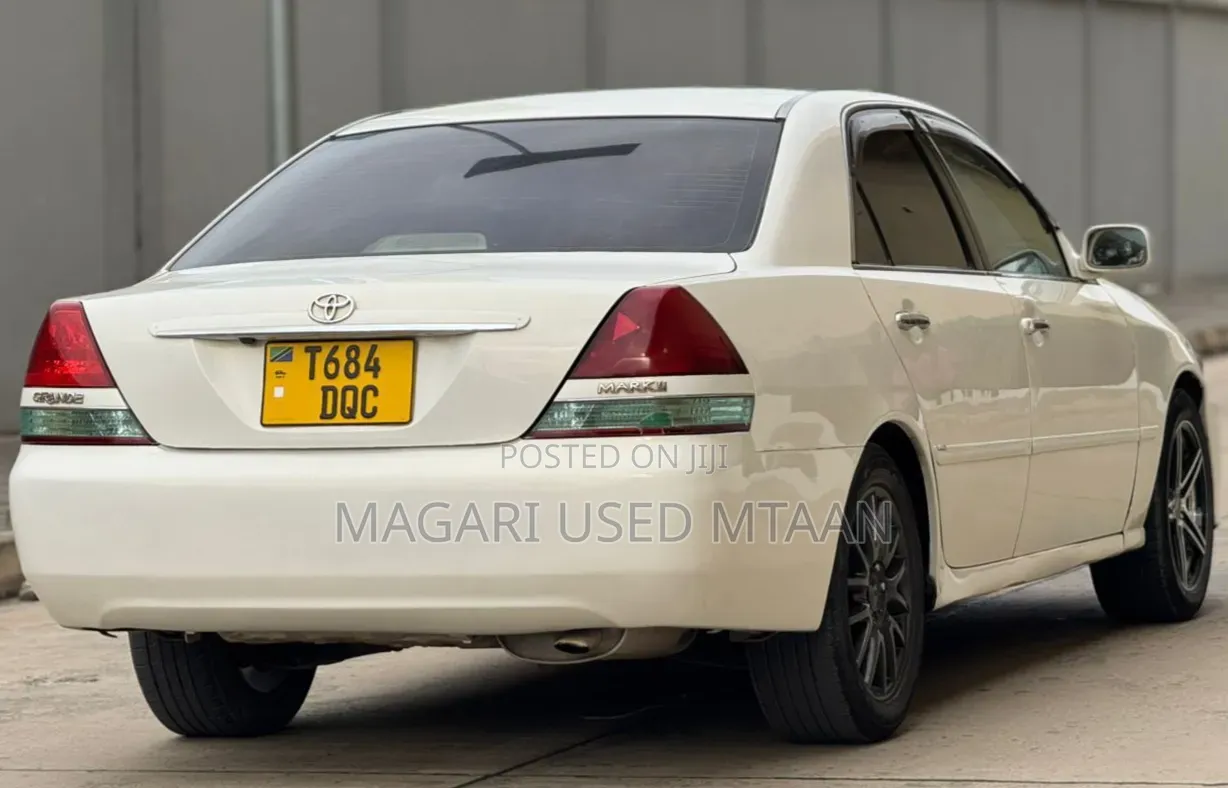 Toyota Mark II 2004 Pearl