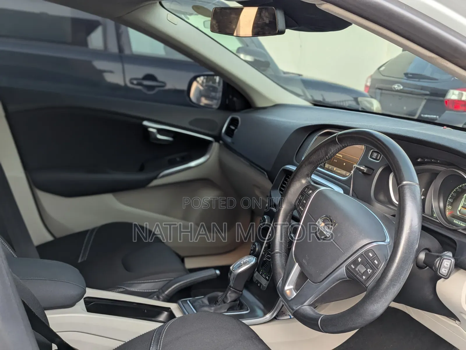 Volvo V40 2016
