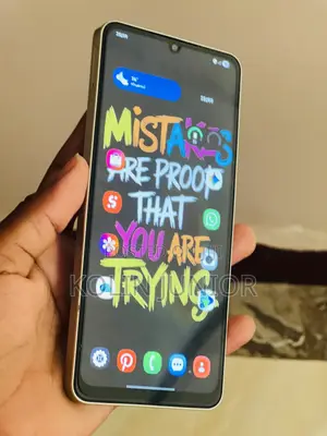 Samsung Galaxy A06 64 GB Gold
