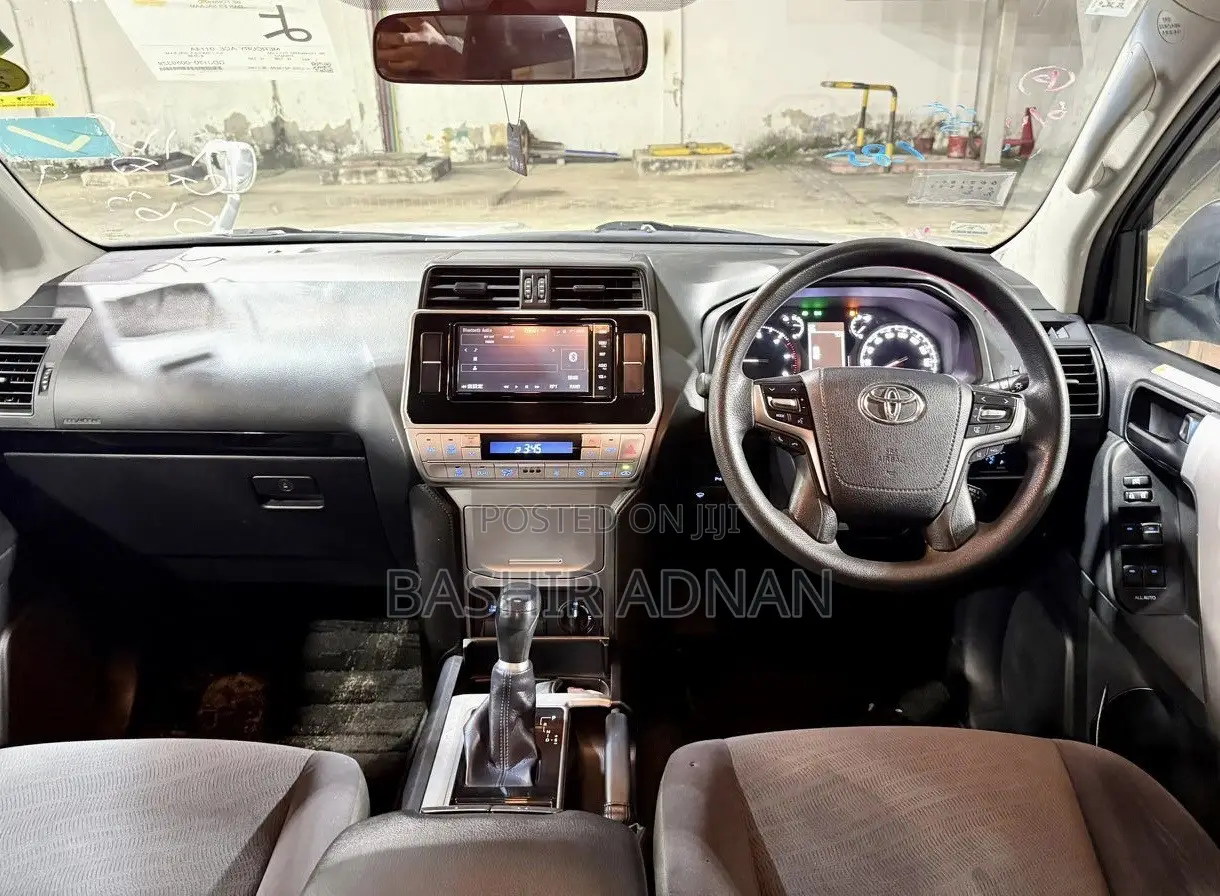Toyota Land Cruiser Prado 2.8 2020 Silver