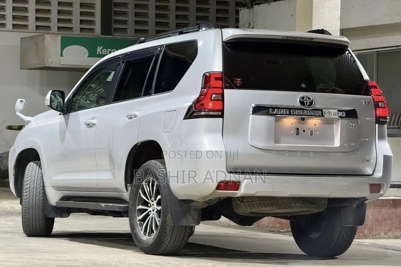Toyota Land Cruiser Prado 2.8 2020 Silver