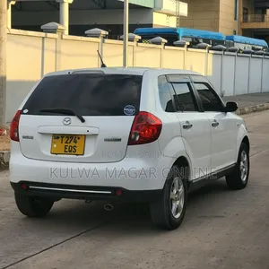 Mazda Verisa 2007 White