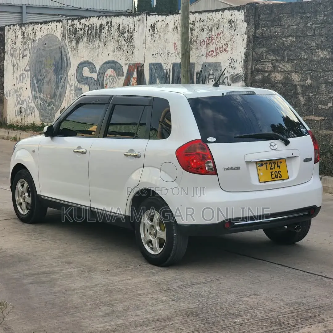 Mazda Verisa 2007 White