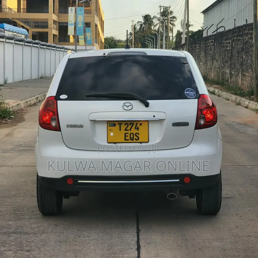 Mazda Verisa 2007 White