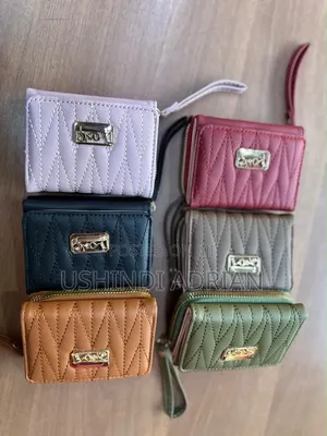 💖ladies Wallet👛
🌸Wallet Ya Kike Yenye Muonekano Wa Kifahari