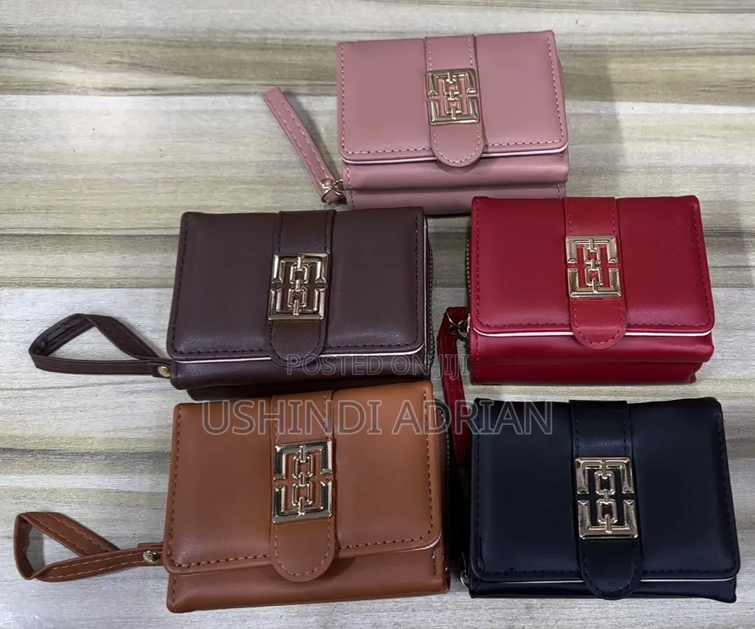 💖ladies Wallet👛
🌸Wallet Ya Kike Yenye Muonekano Wa Kifahari