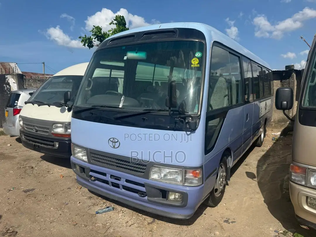 Toyota Coaster 2004 Blue