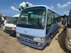 Toyota Coaster 2004 Blue