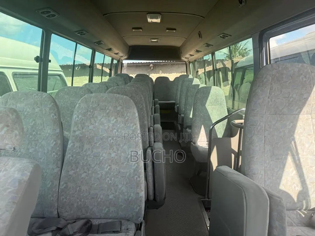 Toyota Coaster 2004 Blue