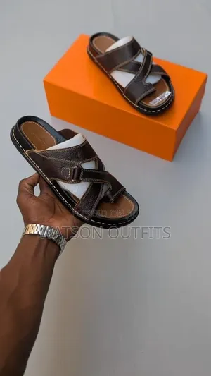 2 Colours 2 Designs Clarks Brand Men's Leather Sandals