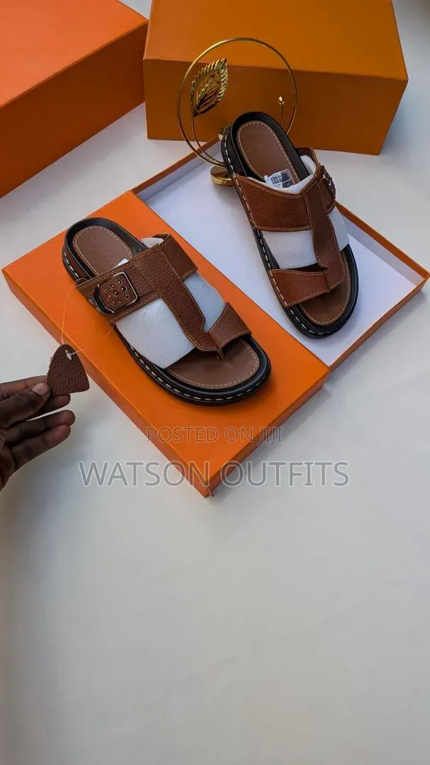 2 Colours 2 Designs Clarks Brand Men's Leather Sandals