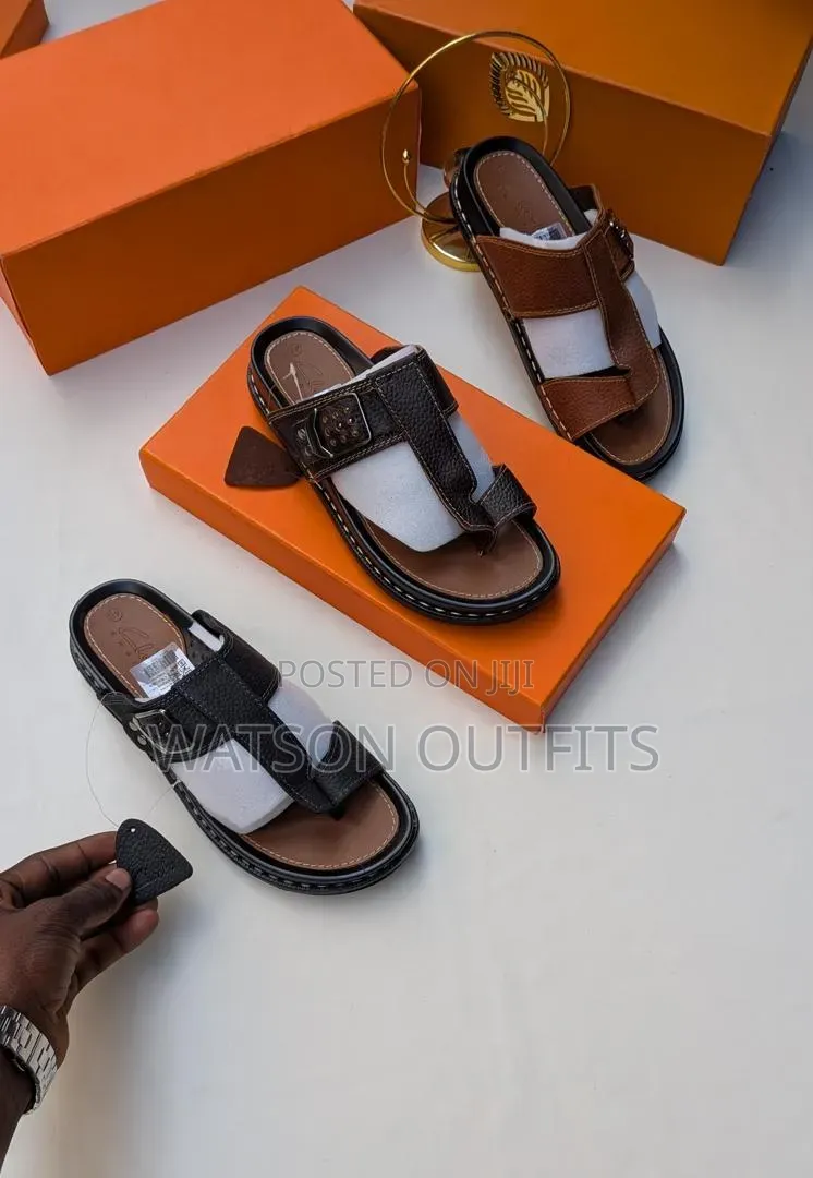 2 Colours 2 Designs Clarks Brand Men's Leather Sandals