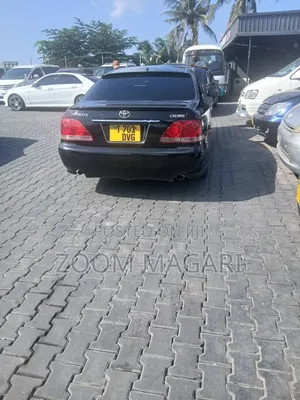 Toyota Crown 2004 Black