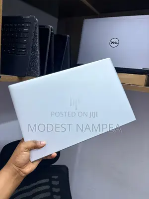 Laptop HP EliteBook 845 G7 8GB AMD Ryzen 5 SSD 256GB