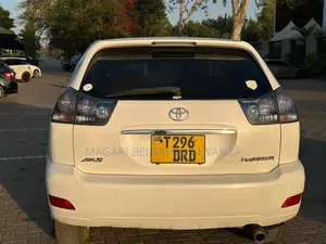 Toyota Harrier 2008 White