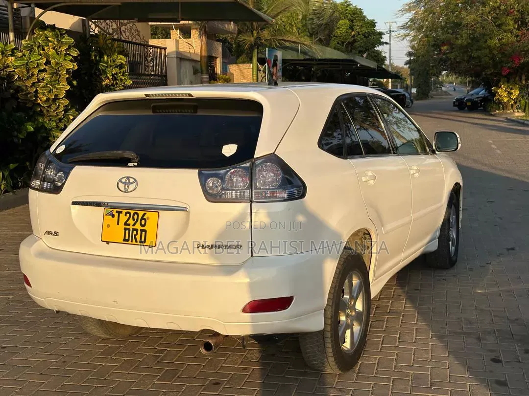Toyota Harrier 2008 White