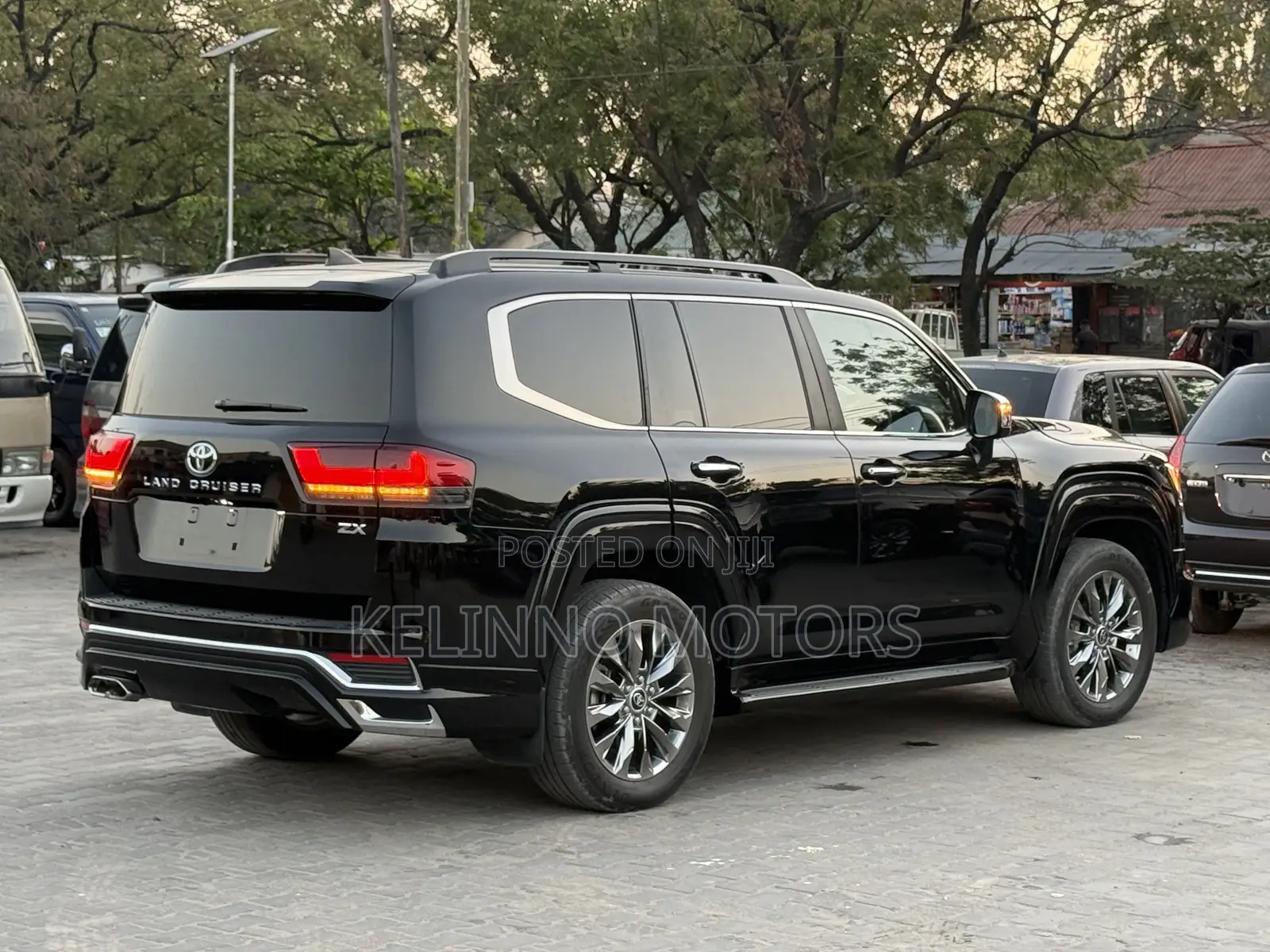 Toyota Land Cruiser 2023 Black