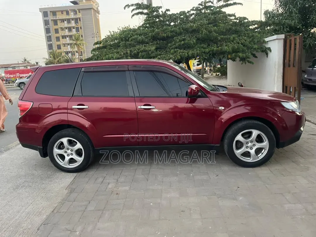 Subaru Forester 2011 Maroon