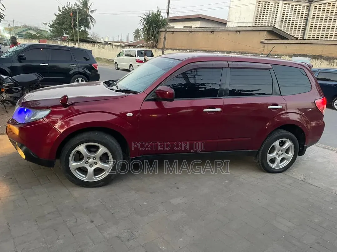 Subaru Forester 2011 Maroon