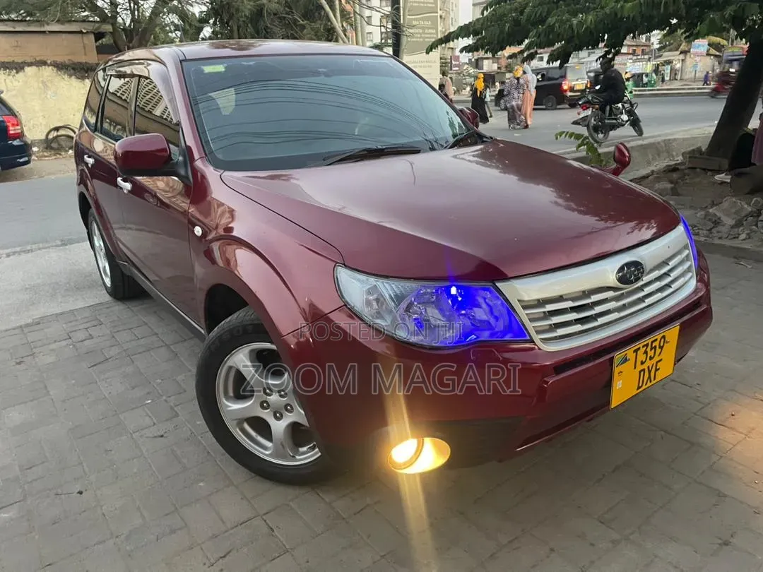 Subaru Forester 2011 Maroon