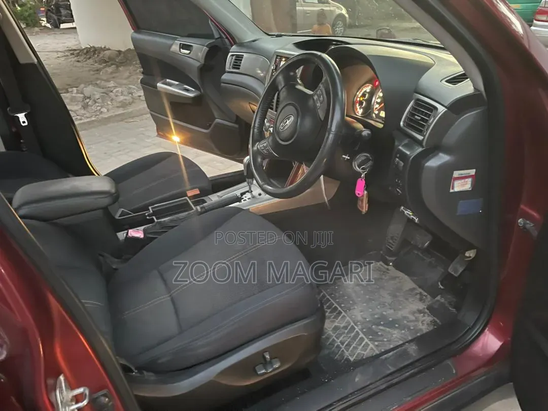 Subaru Forester 2011 Maroon