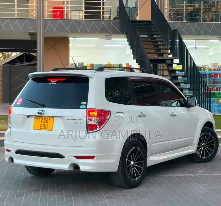 Subaru Forester 2010 White