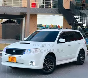Subaru Forester 2010 White