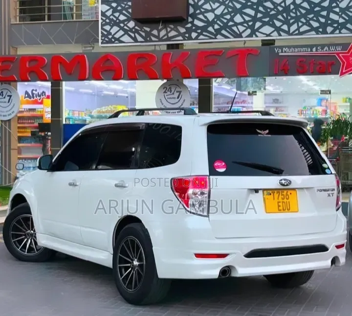 Subaru Forester 2010 White