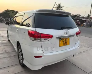 Toyota Wish 2011 White