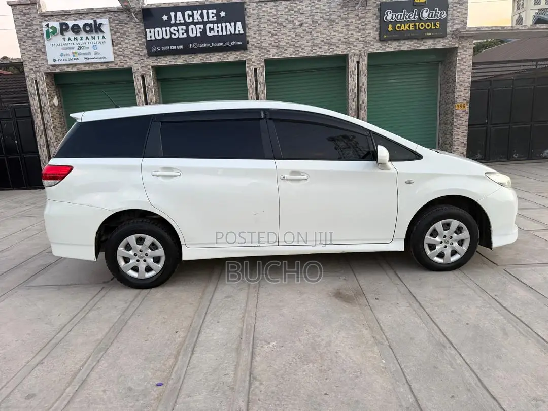 Toyota Wish 2011 White