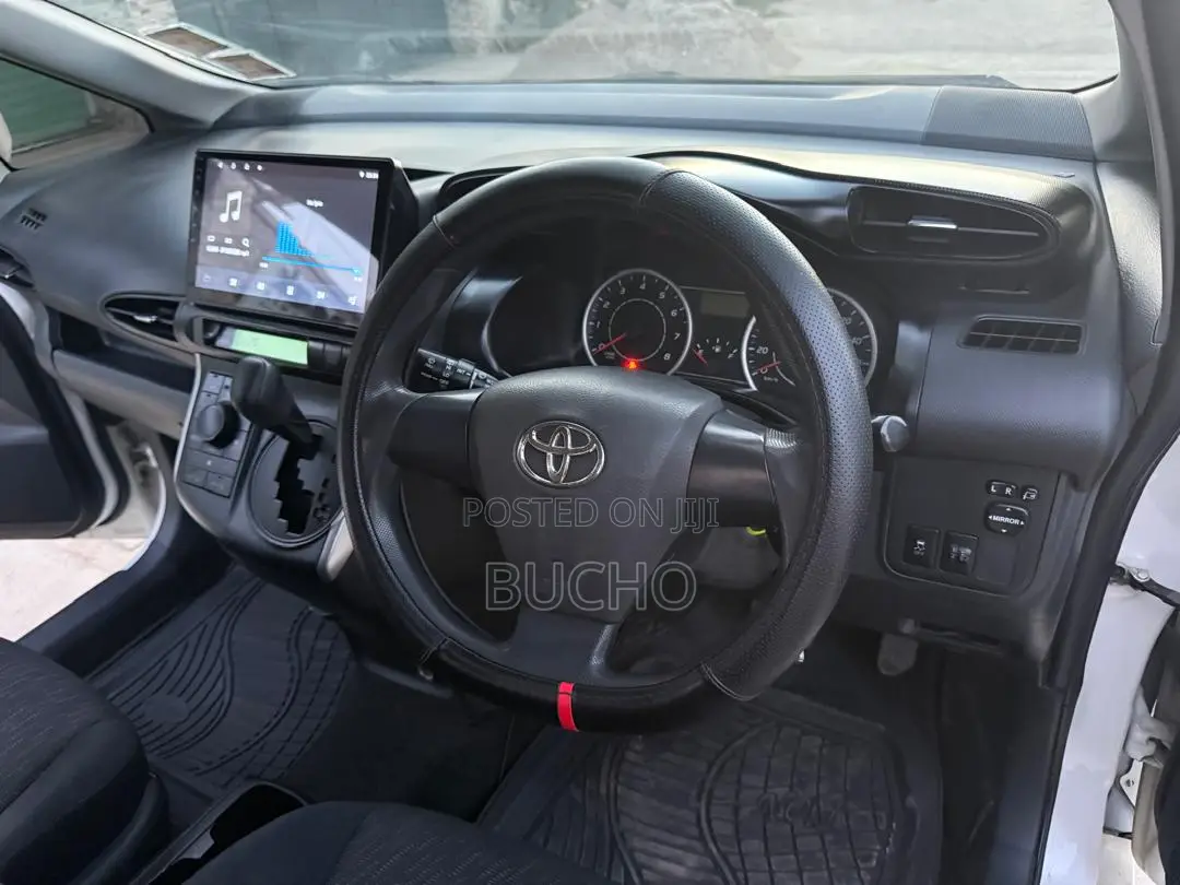 Toyota Wish 2011 White