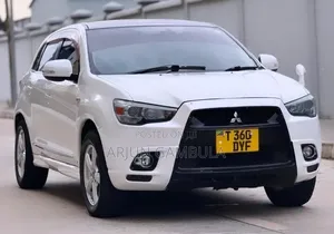 Mitsubishi RVR 2010 White